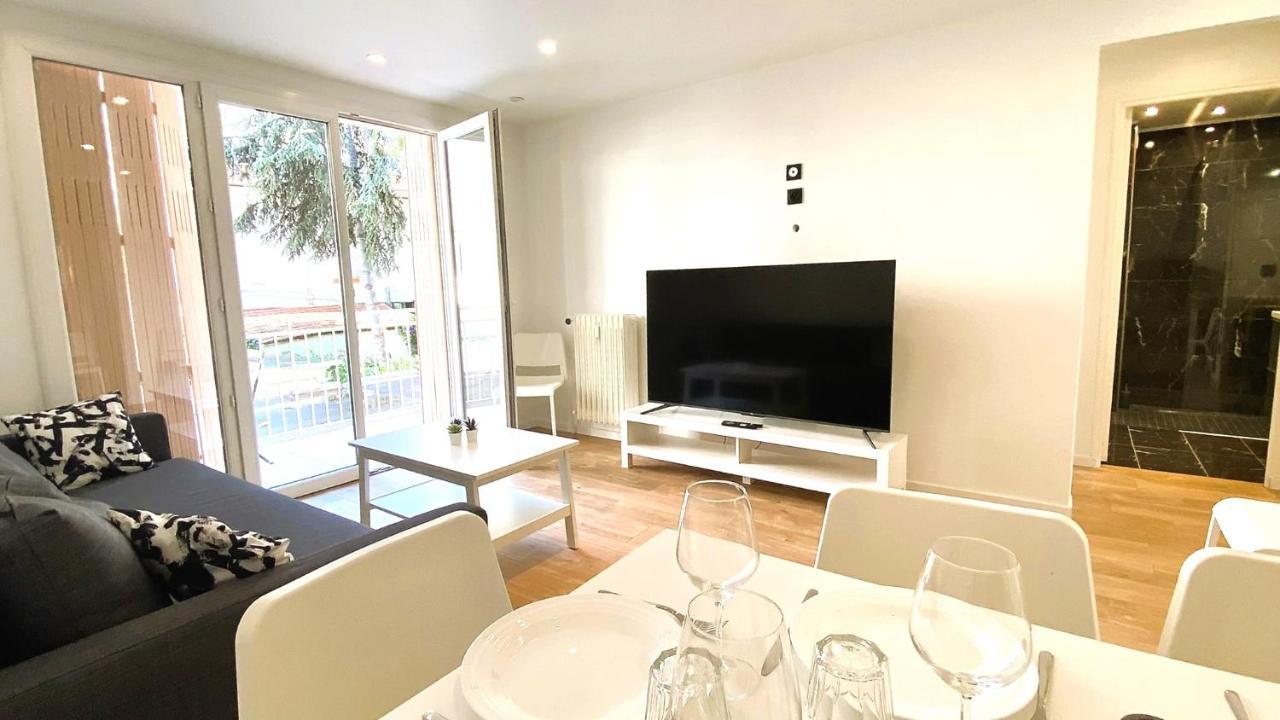 Marie Antoinette - Appartement 2 Chambres, Centre Ville, Terrasse, Moderne Antibes Exterior photo